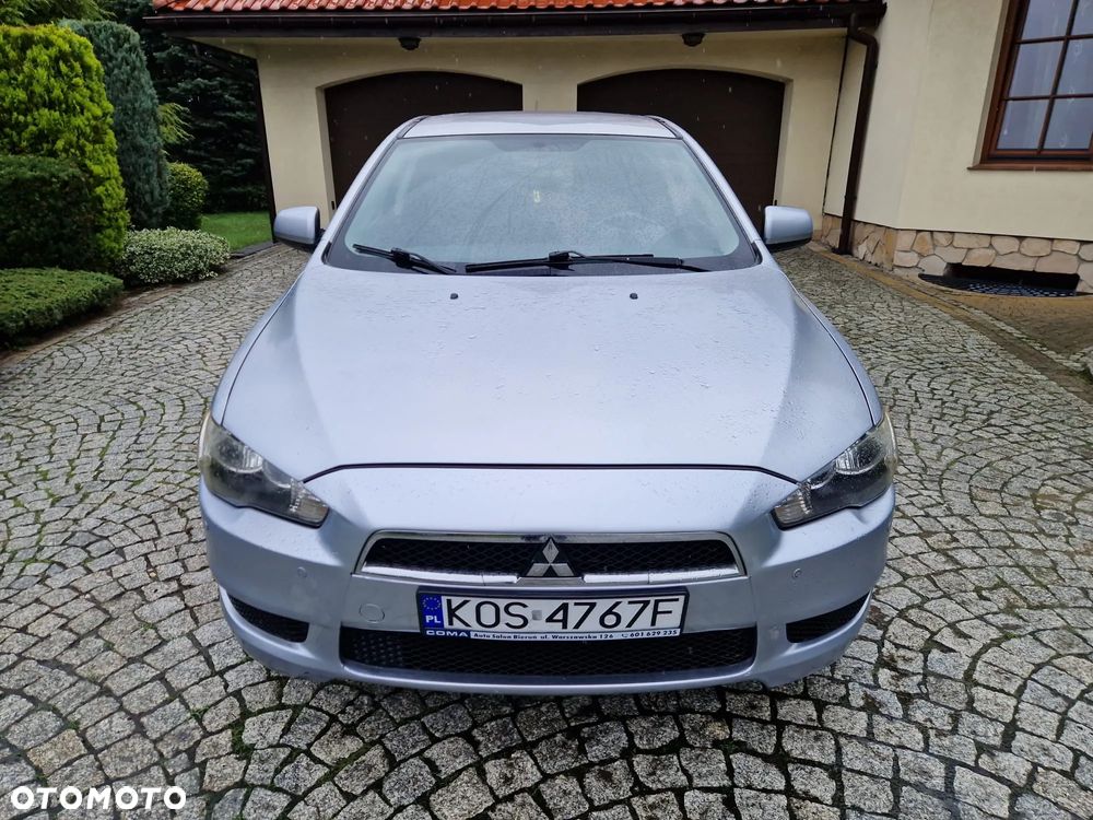 Mitsubishi Lancer 1.5 Invite - 3