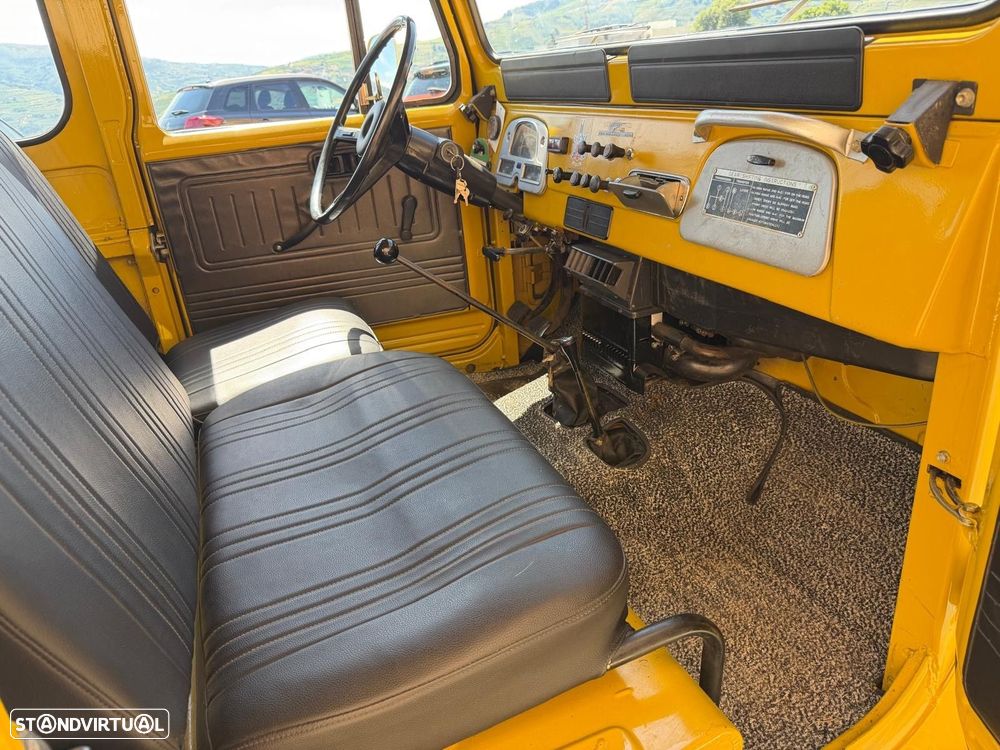 Toyota Land Cruiser - 12
