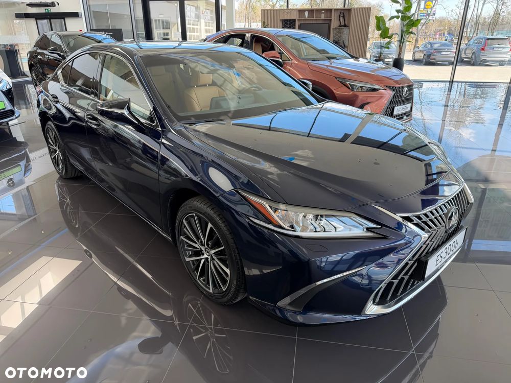 Lexus ES 300h Business Edition