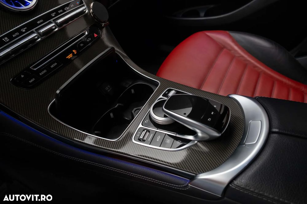 Mercedes-Benz GLC 250 4MATIC 9G-TRONIC AMG Line - 13