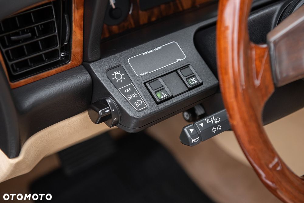 Jaguar XJ Soverign 3.2i - 16