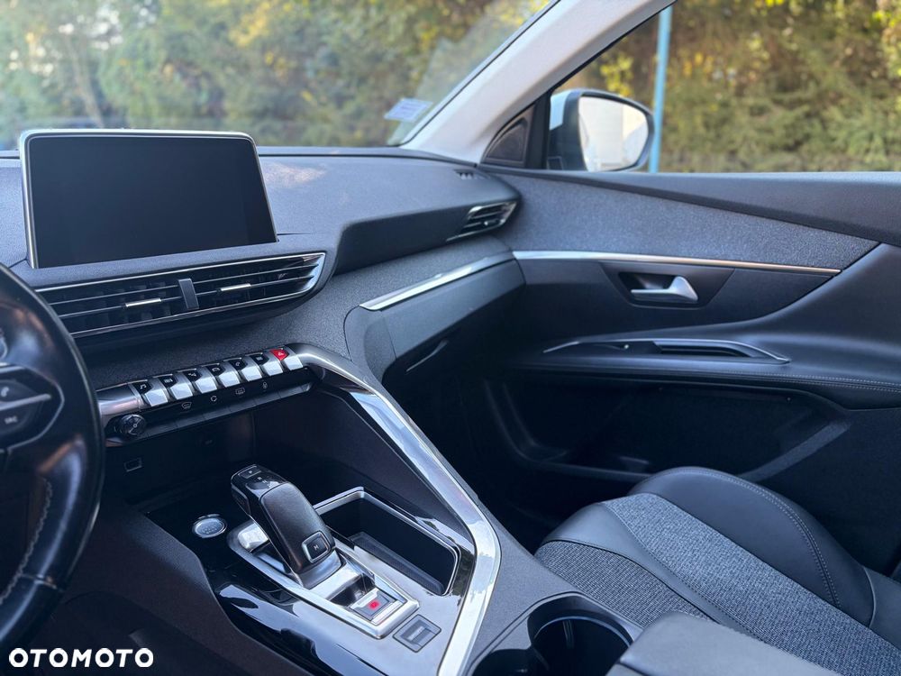 Peugeot 3008 - 25