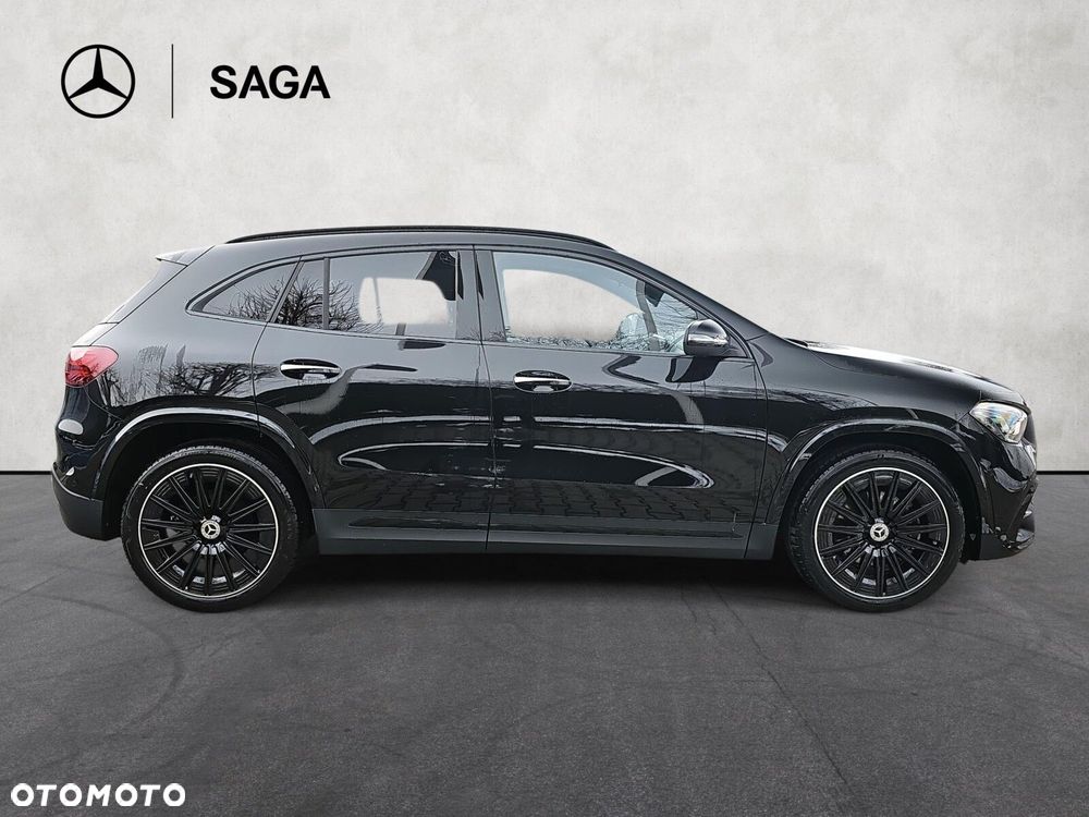 Mercedes-Benz GLA - 4