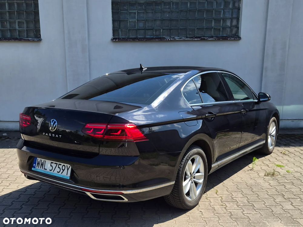 Volkswagen Passat 1.5 TSI EVO Elegance DSG - 3