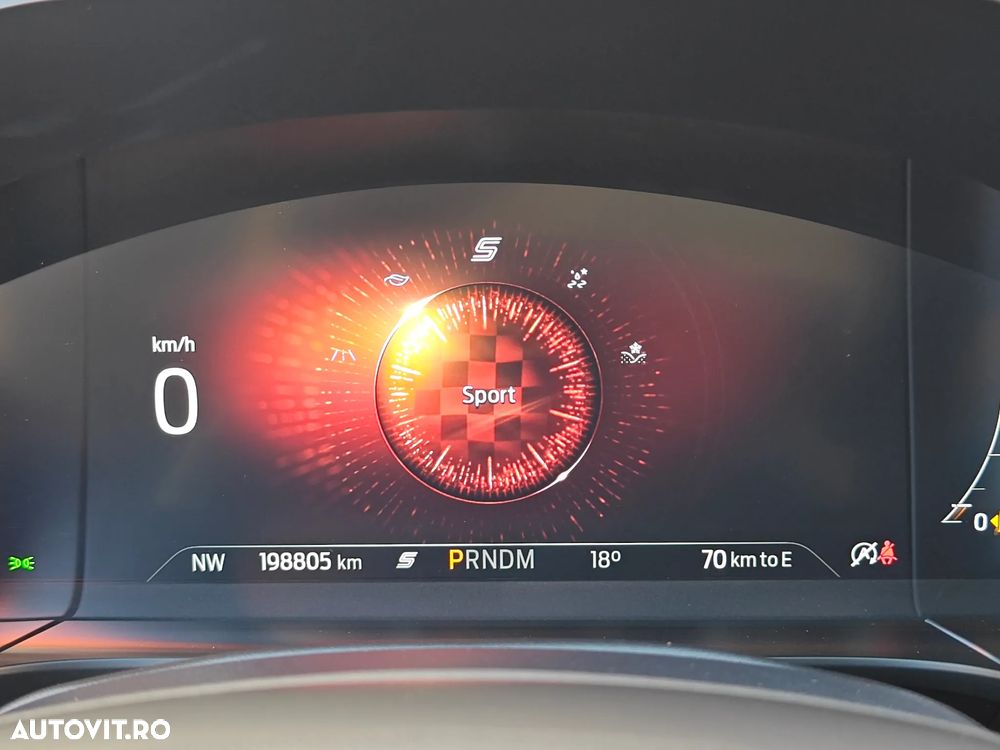 Ford Kuga 2.0 EcoBlue 4x4 Aut. ST-LINE X - 16