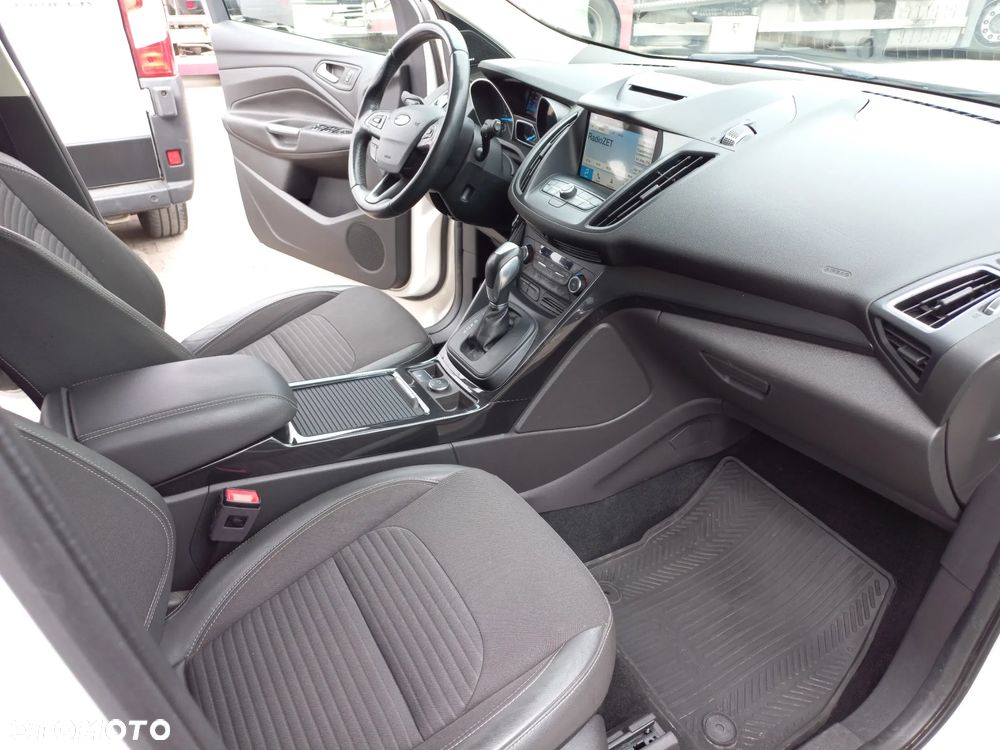 Ford Kuga 2.0 TDCi AWD Titanium - 12