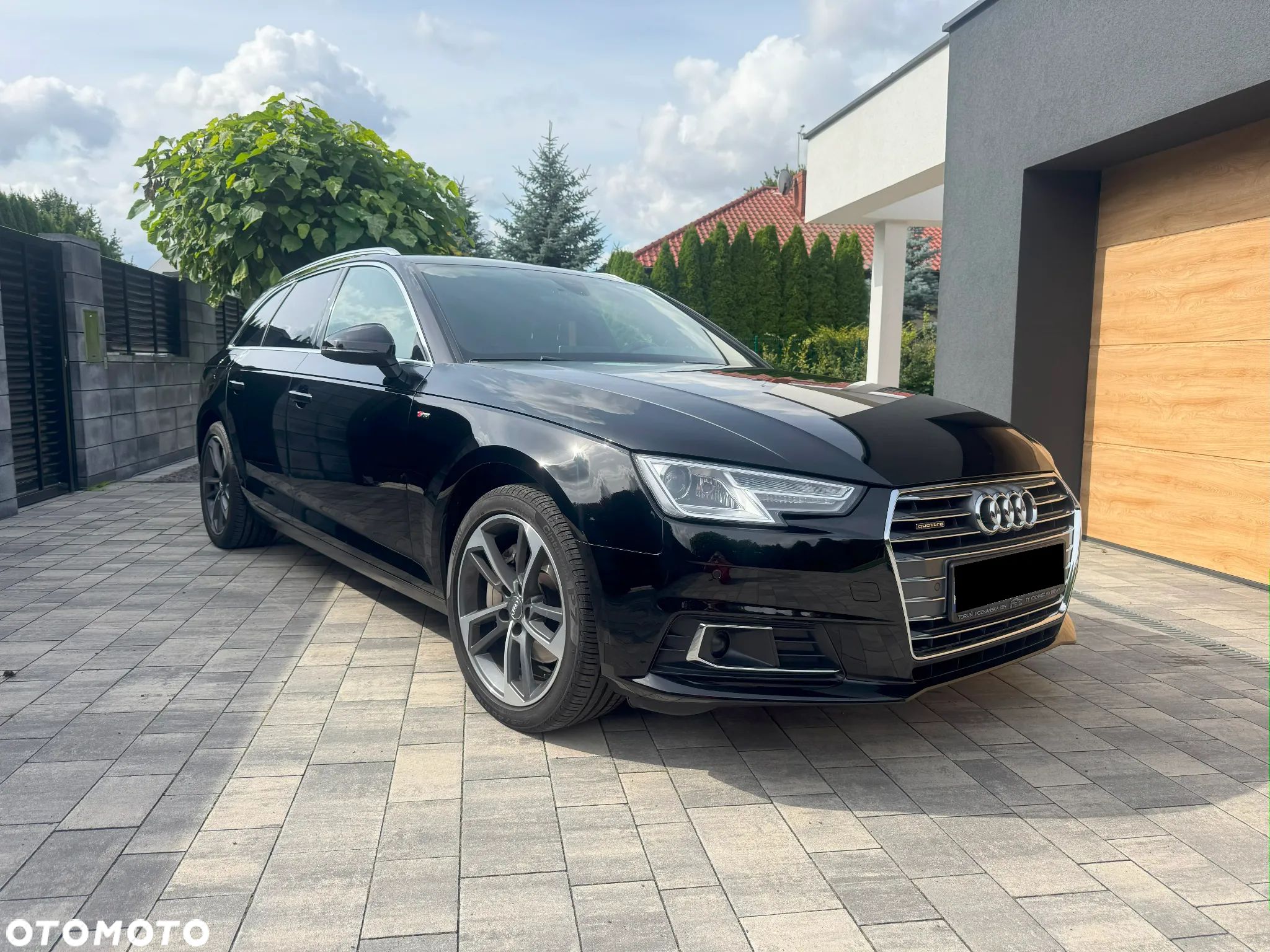 Audi A4 Avant 2.0 TDI Design S tronic - 1