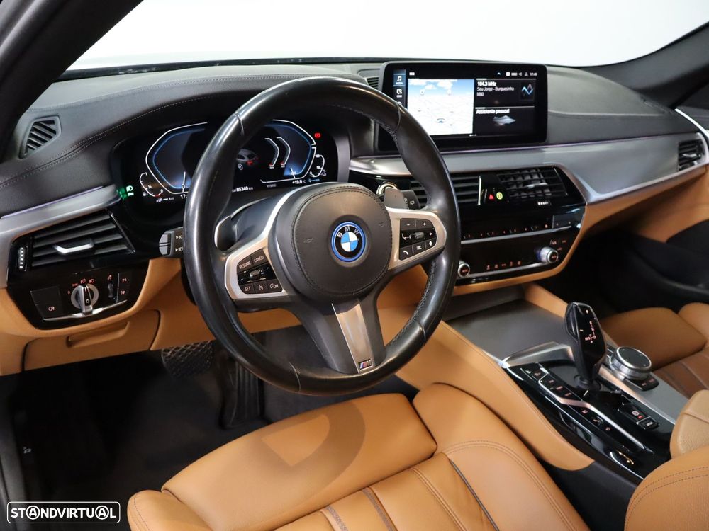 BMW 530 e Line Luxury - 9