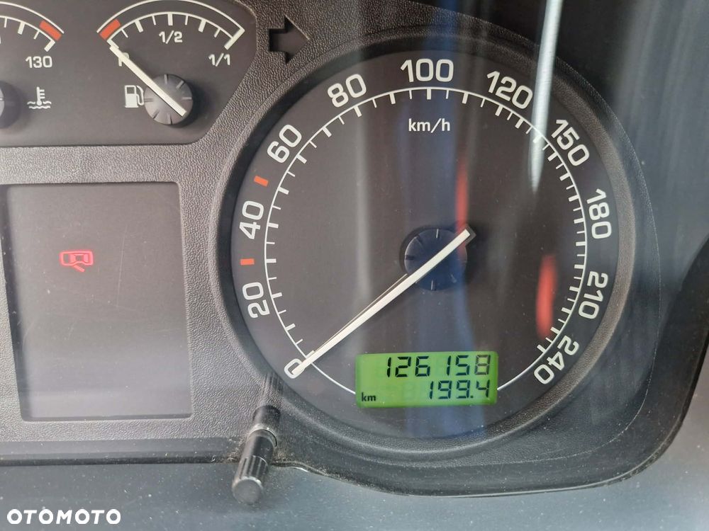 Skoda Octavia 1.6 Classic - 9