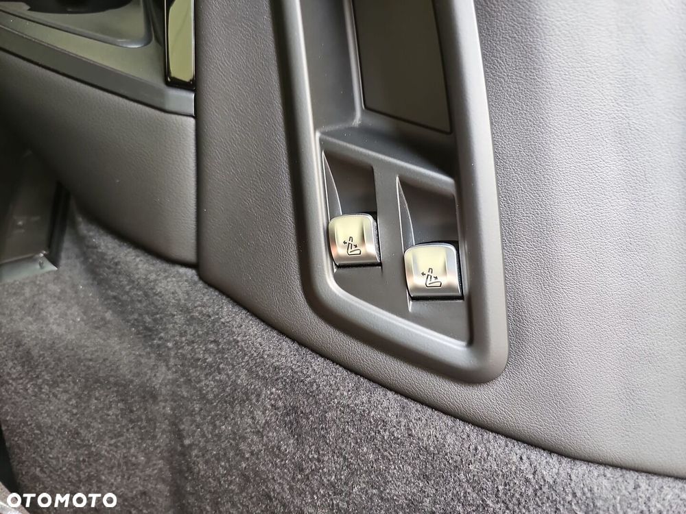 BMW X7 xDrive40d mHEV - 31