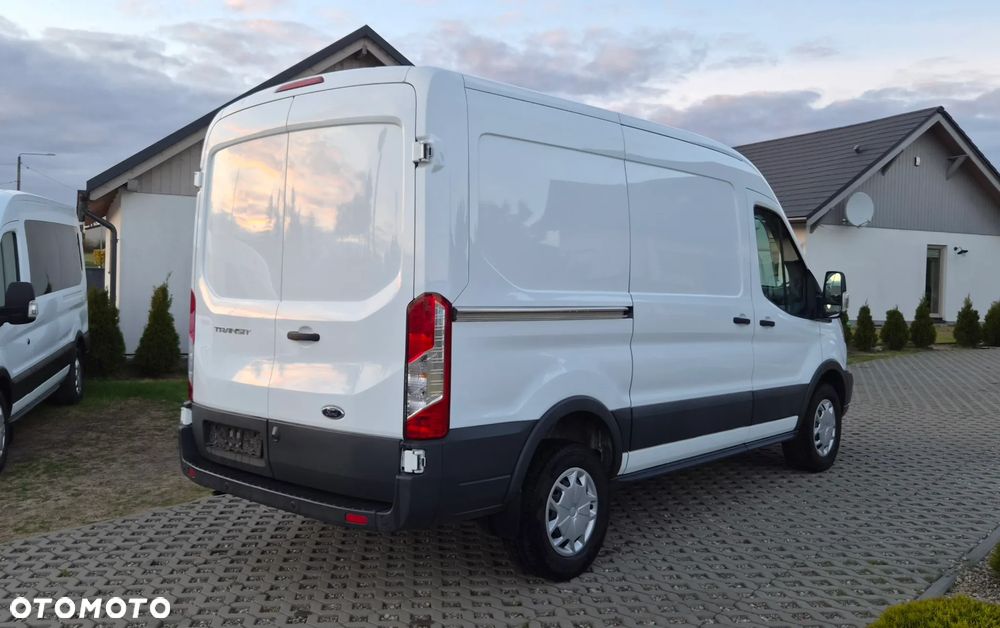 Ford Transit L2H2 2.0d Kamera Podgrzewane siedzen Stan Idealnyia - 4