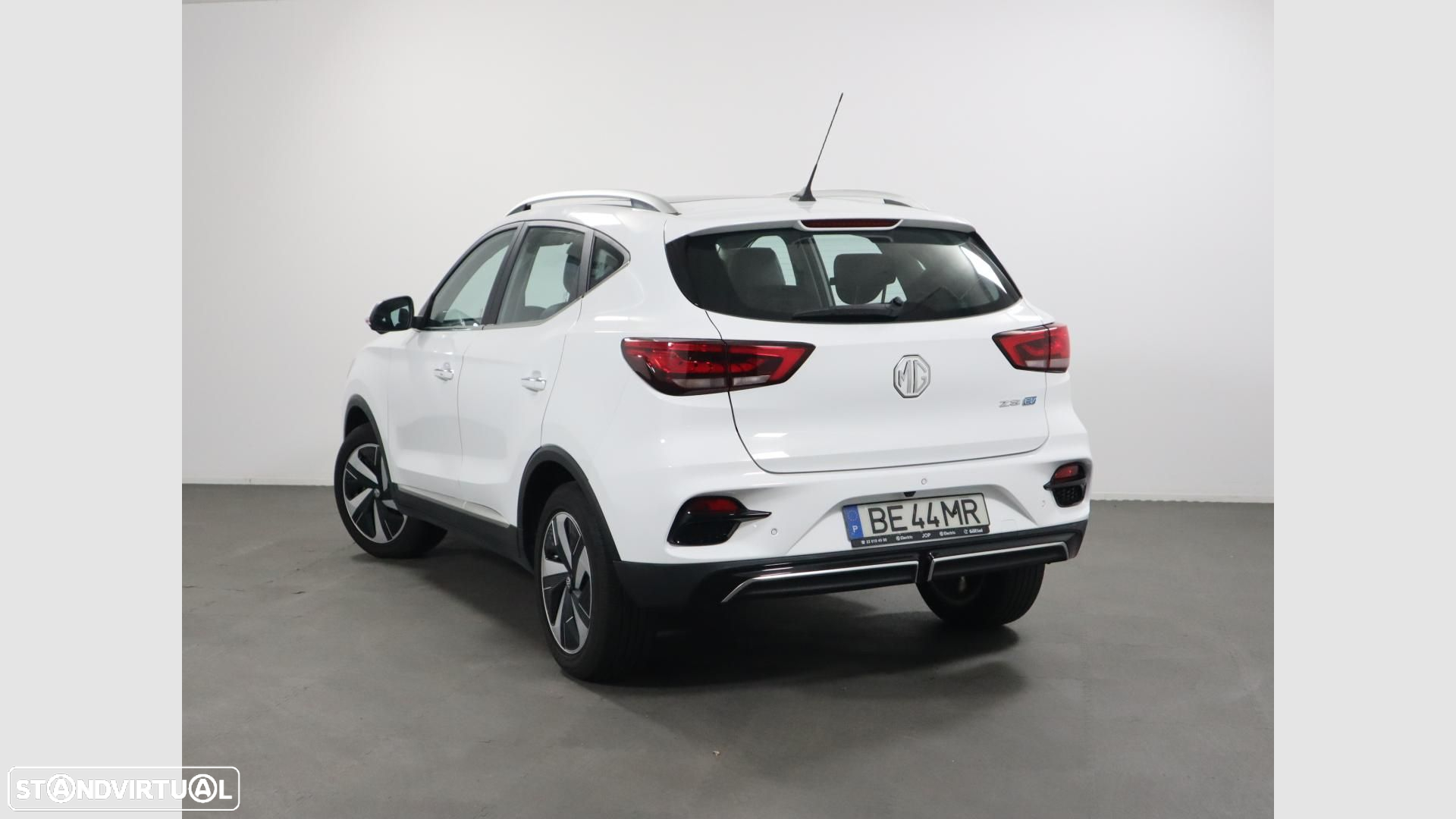 MG ZS EV 72.6 kWh Luxury OBC 11 kW - 3