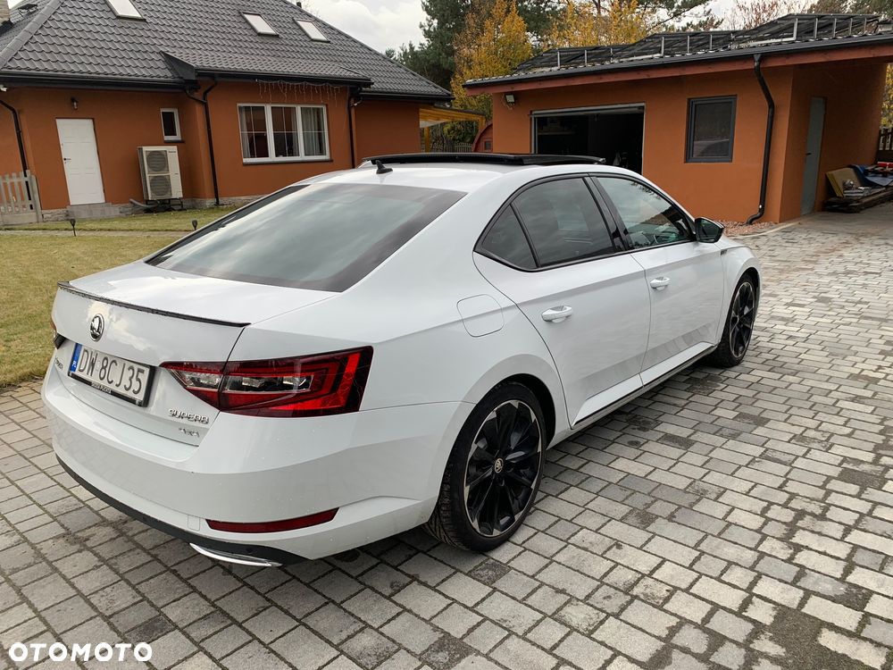Skoda Superb 2.0 TDI 4x4 Sportline DSG - 5