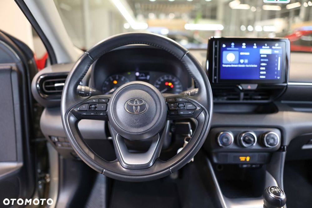 Toyota Yaris 1.5 Comfort - 25