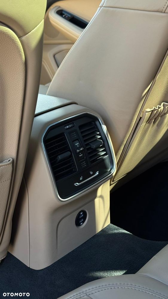 Porsche Macan Standard - 8