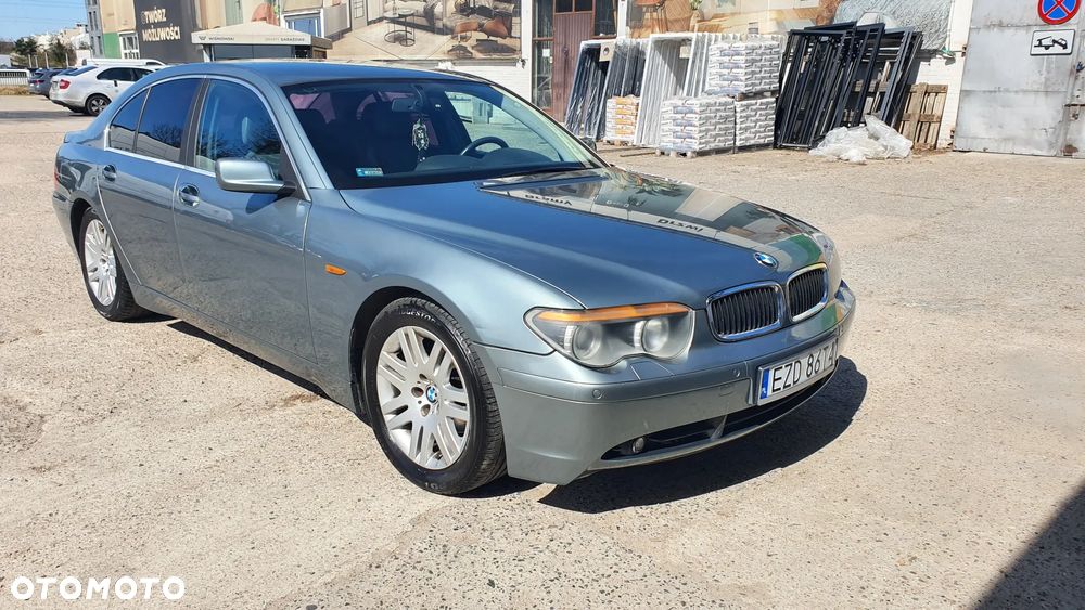 BMW Seria 7 735i - 11