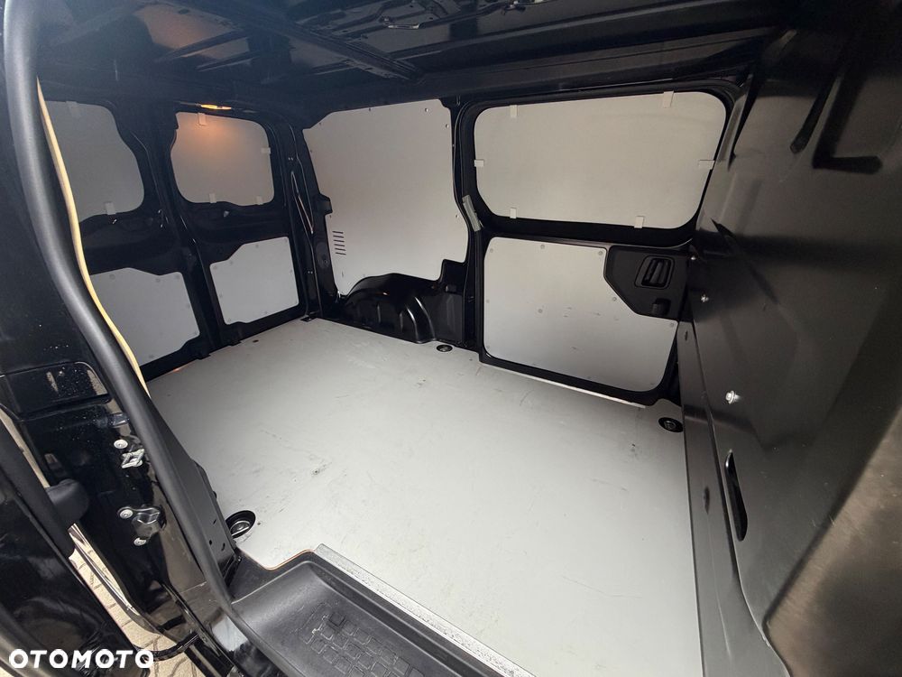 Opel Vivaro - 25