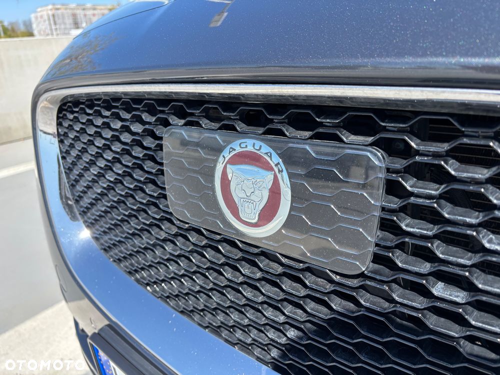 Jaguar F-Pace 2.0 i4D AWD Prestige - 10