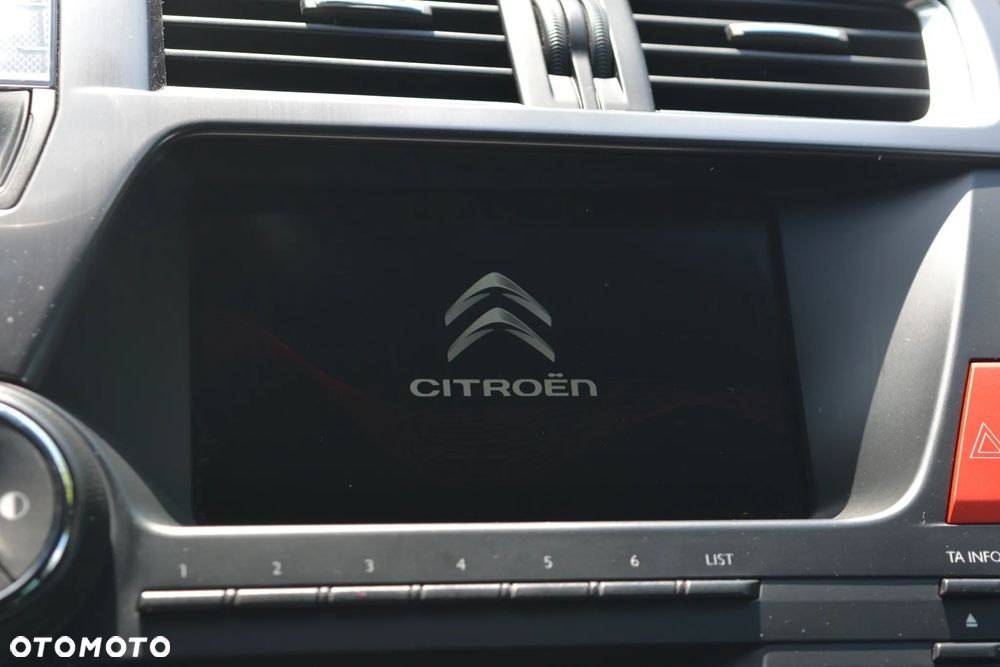 Citroën DS5 e-HDi 115 EGS6 Chic - 21