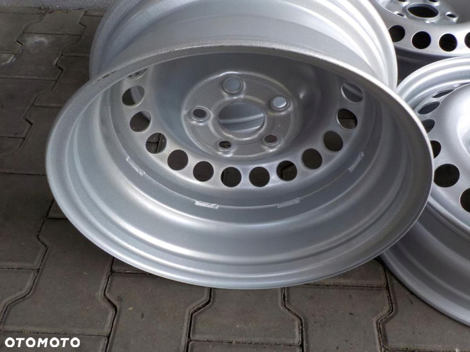 VW T5 FELGA FELGI STALOWE 16 5X120 ŁADNE - 5