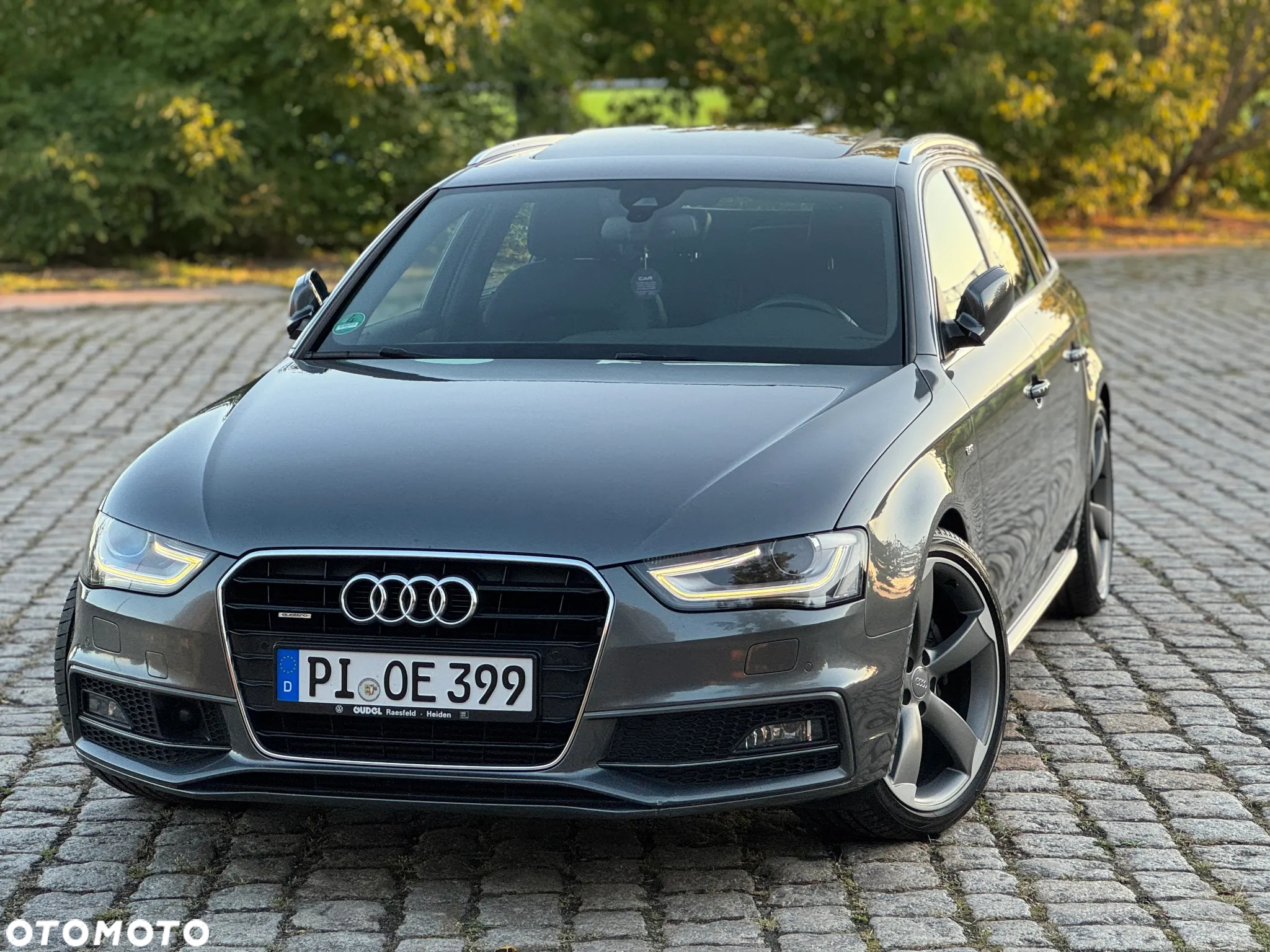 Audi A4 Avant 2.0 TDI Quattro Line S tronic - 11