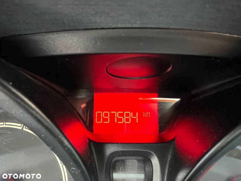 Ford Fiesta 1.25 Viva - 30