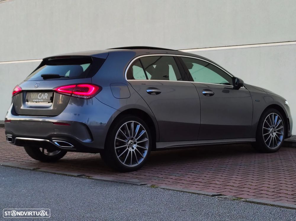 Mercedes-Benz A 250 e AMG Line - 4