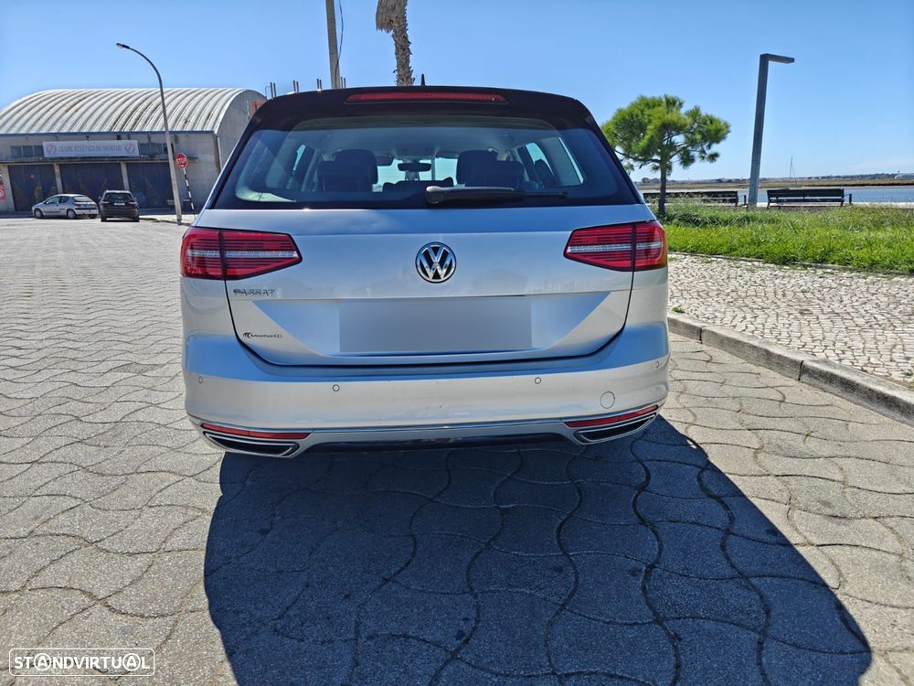 VW Passat Variant 2.0 TDI R-Line DSG - 6