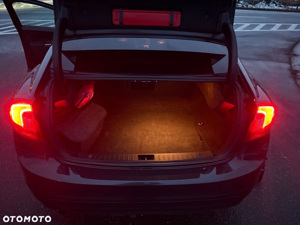 Volvo S60 D3 Drive-E Momentum - 10