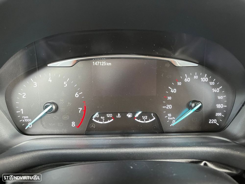 Ford Puma 1.0 EcoBoost Hybrid TITANIUM - 24