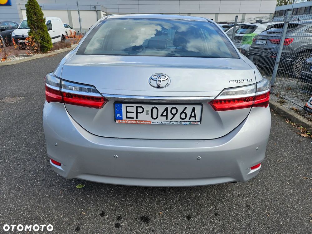 Toyota Corolla 1.6 Comfort - 5
