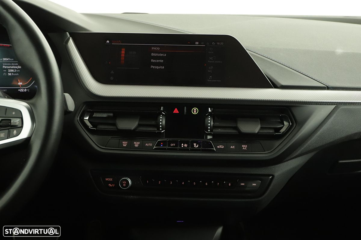 BMW 116 d Pack Desportivo M Auto - 13