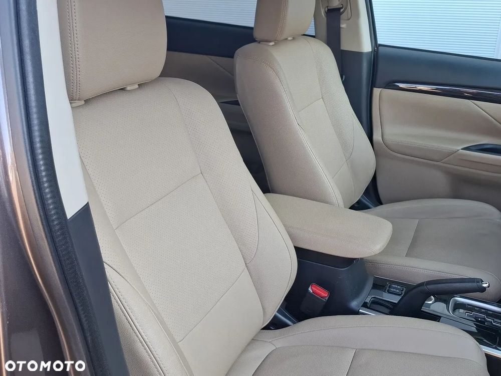 Mitsubishi Outlander 2.0 Instyle SDA 4WD CVT - 22