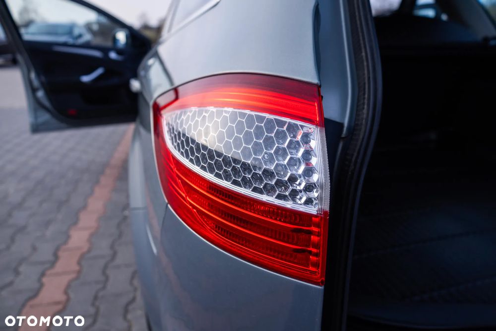 Ford Mondeo 2.0 Titanium - 14