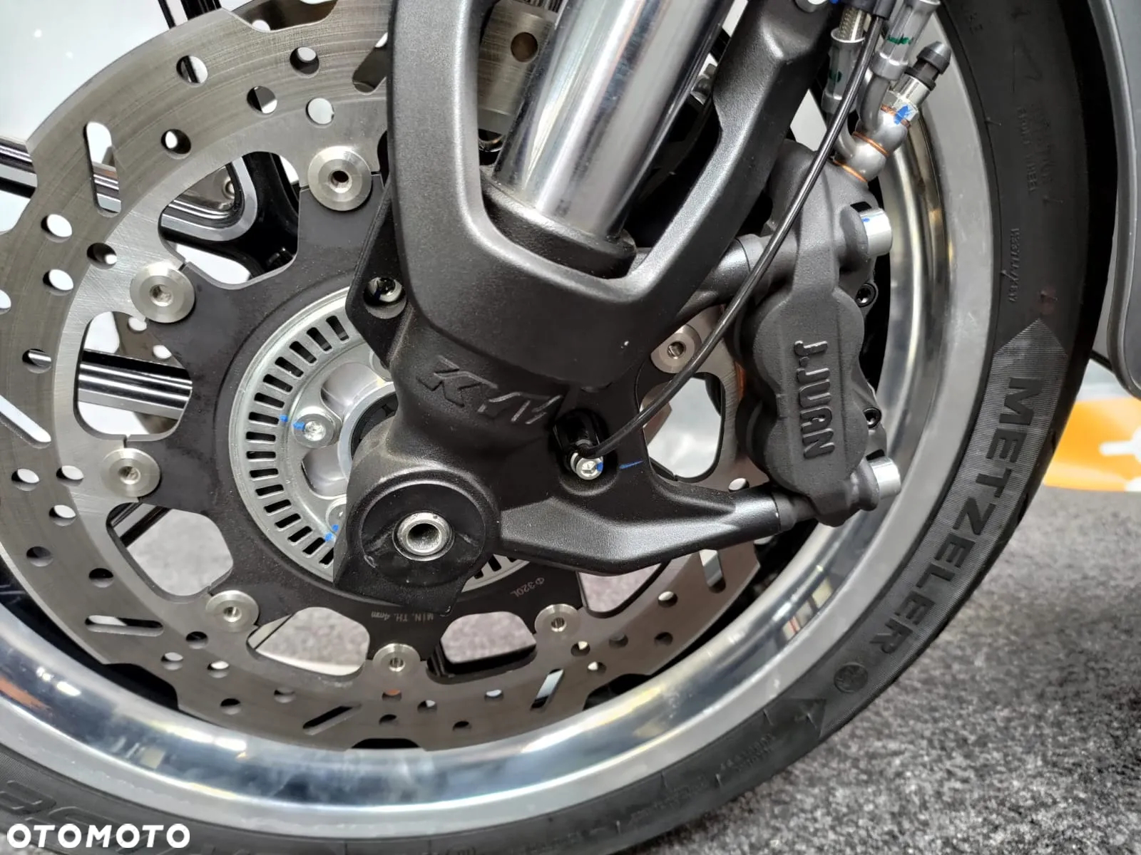 Morbidelli C1002V - 30