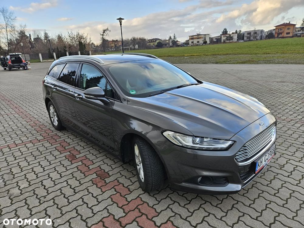 Ford Mondeo 2.0 TDCi STart-Stopp PowerShift-Aut Titanium - 4