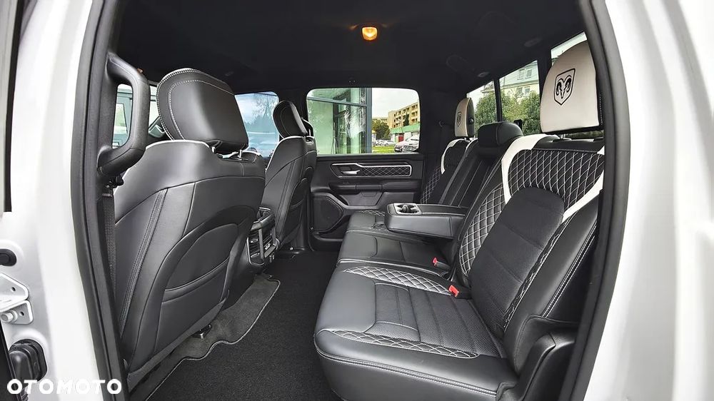 Dodge RAM 1500 5.7 4x4 - 20