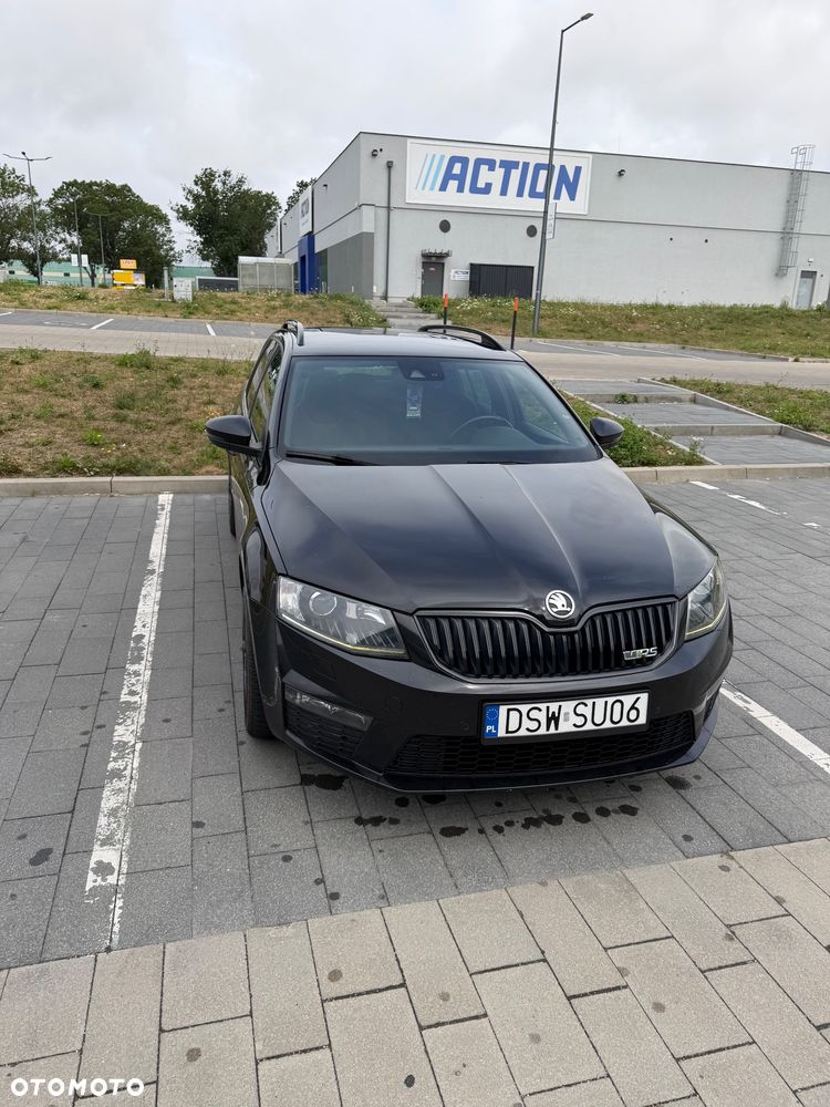 Skoda Octavia 2.0 TDI RS DSG - 2