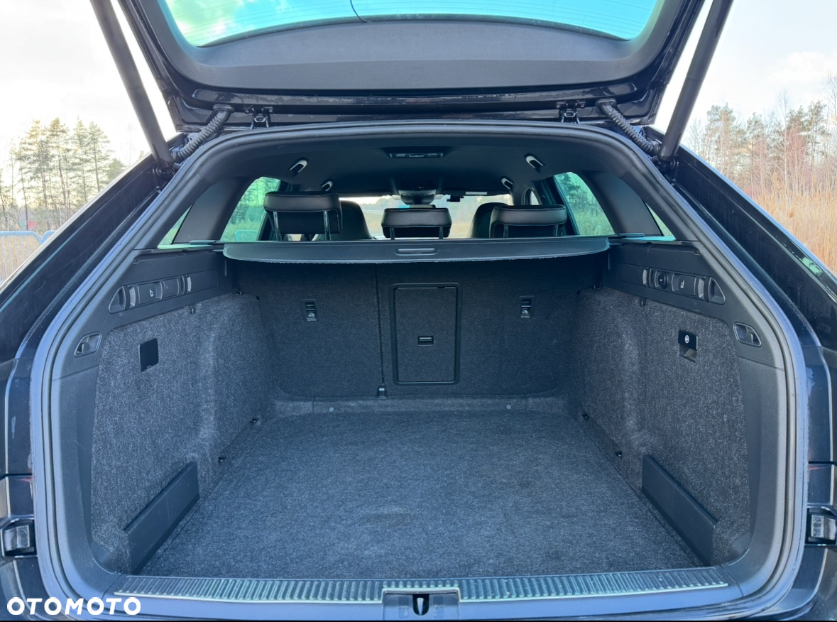 Skoda Superb 2.0 TDI Sportline DSG - 16