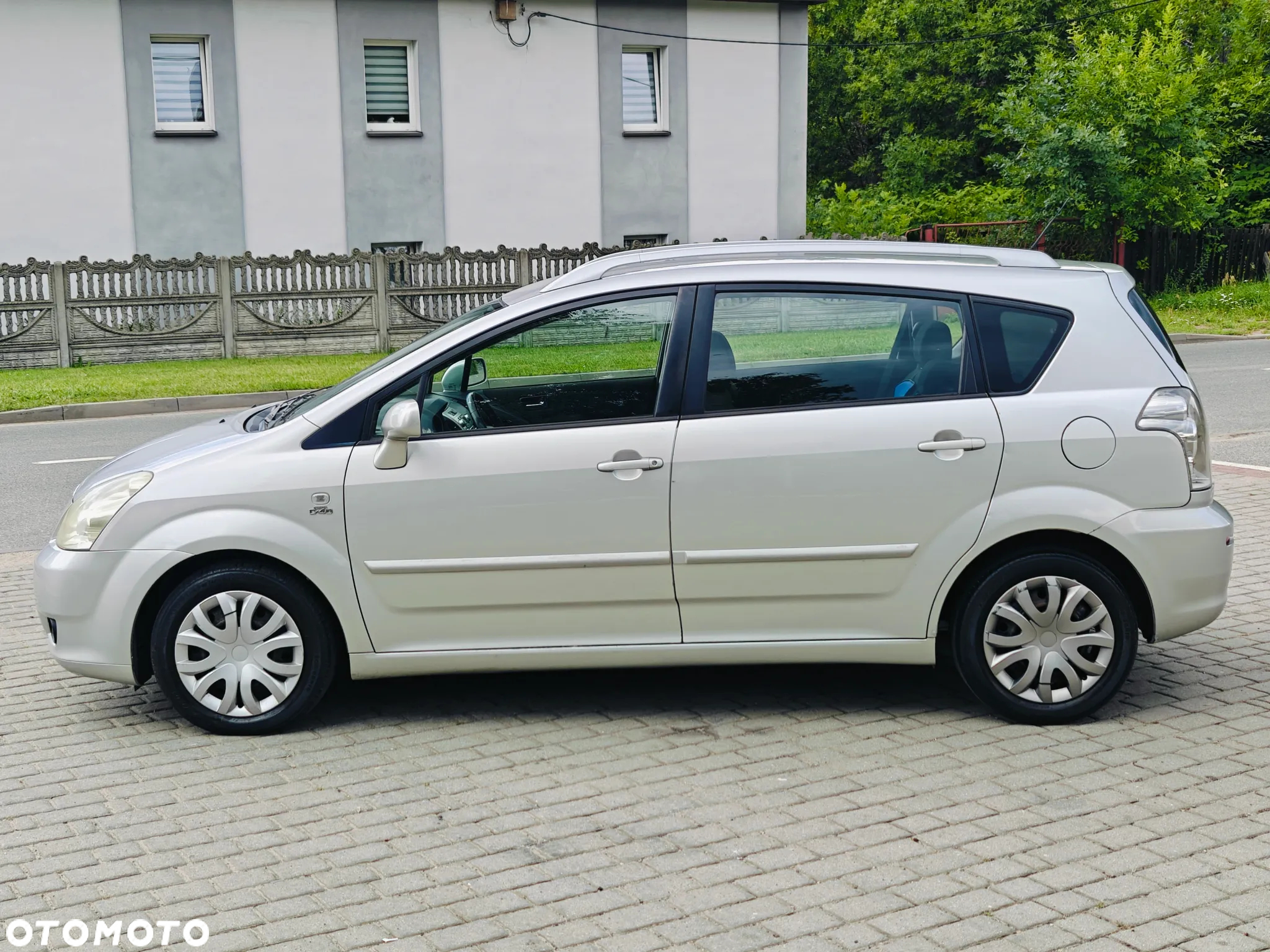 Toyota Corolla Verso 2.0 D-4D Sol - 16