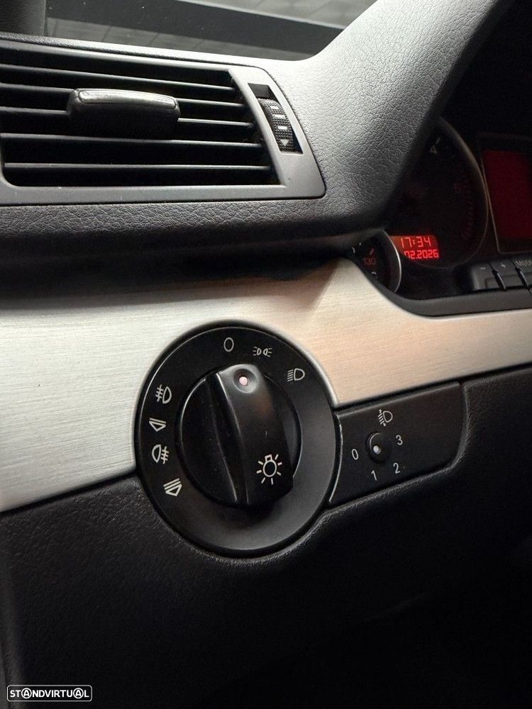 Audi A4 Avant 2.0 TDi S-line - 34