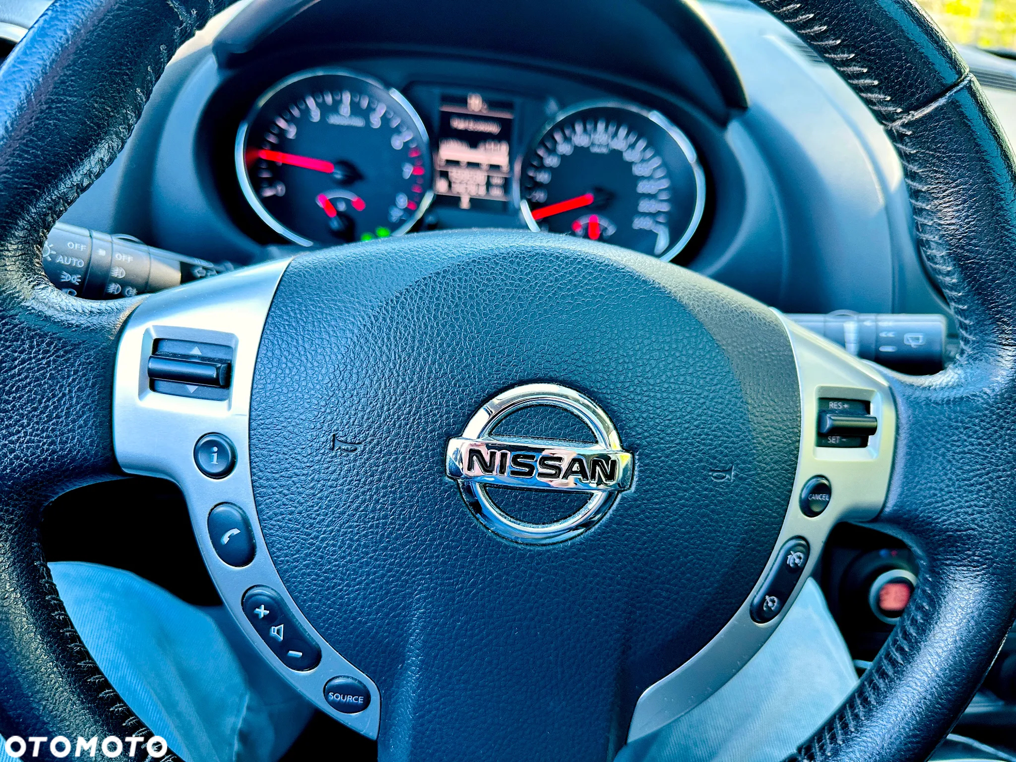 Nissan Qashqai 2.0 tekna - 18