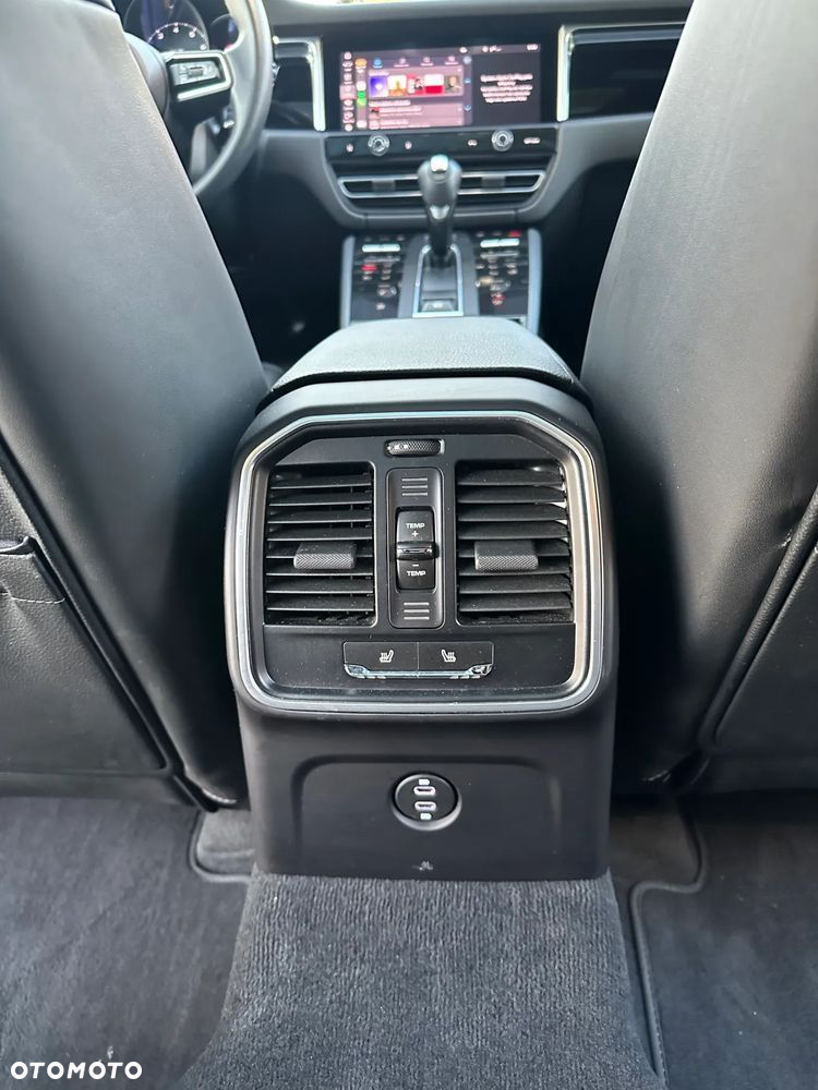 Porsche Macan Standard - 22