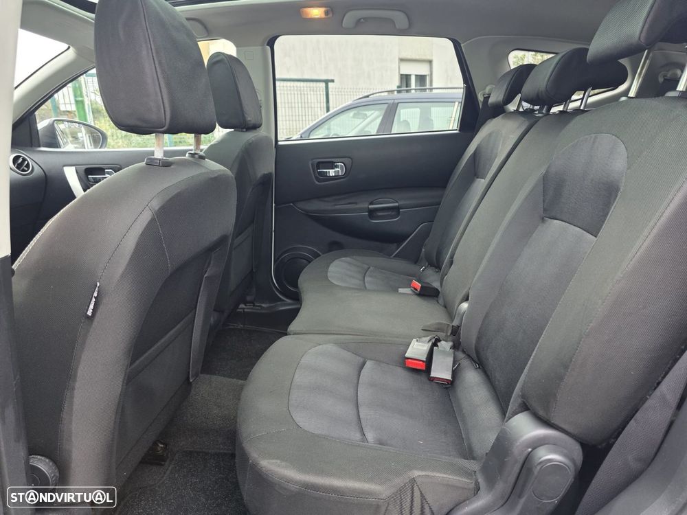 Nissan Qashqai +2 1.5 dCi Tekna Premium 17 - 10