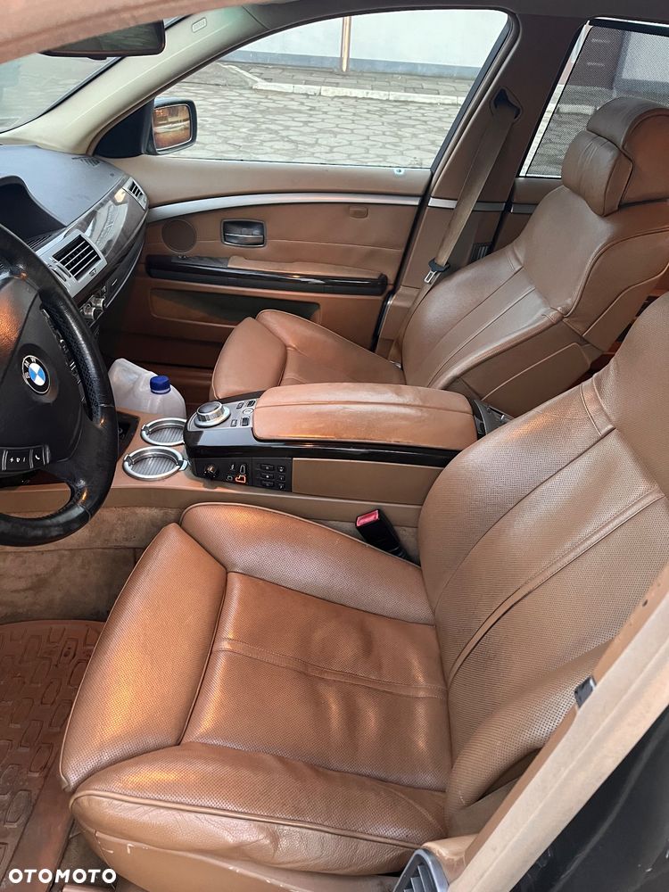 BMW Seria 7 750Li - 8