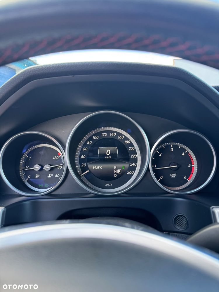 Mercedes-Benz Klasa E 220 BlueTEC 9G-TRONIC Avantgarde - 22