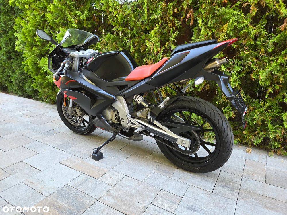 Aprilia SR - 6