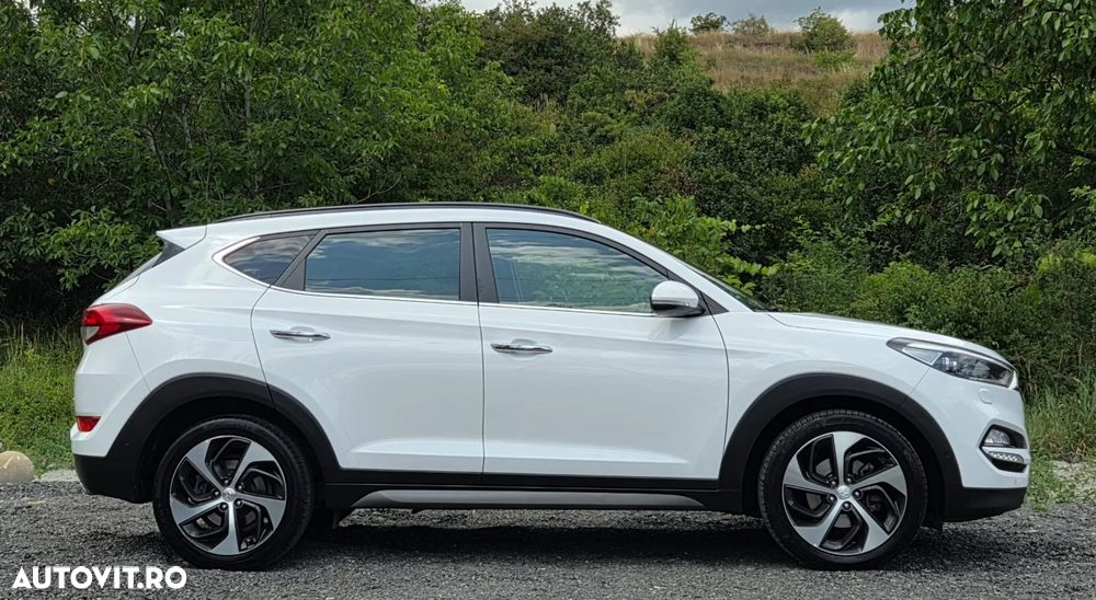 Hyundai Tucson 2.0 CRDI 4WD Automatik Premium - 16
