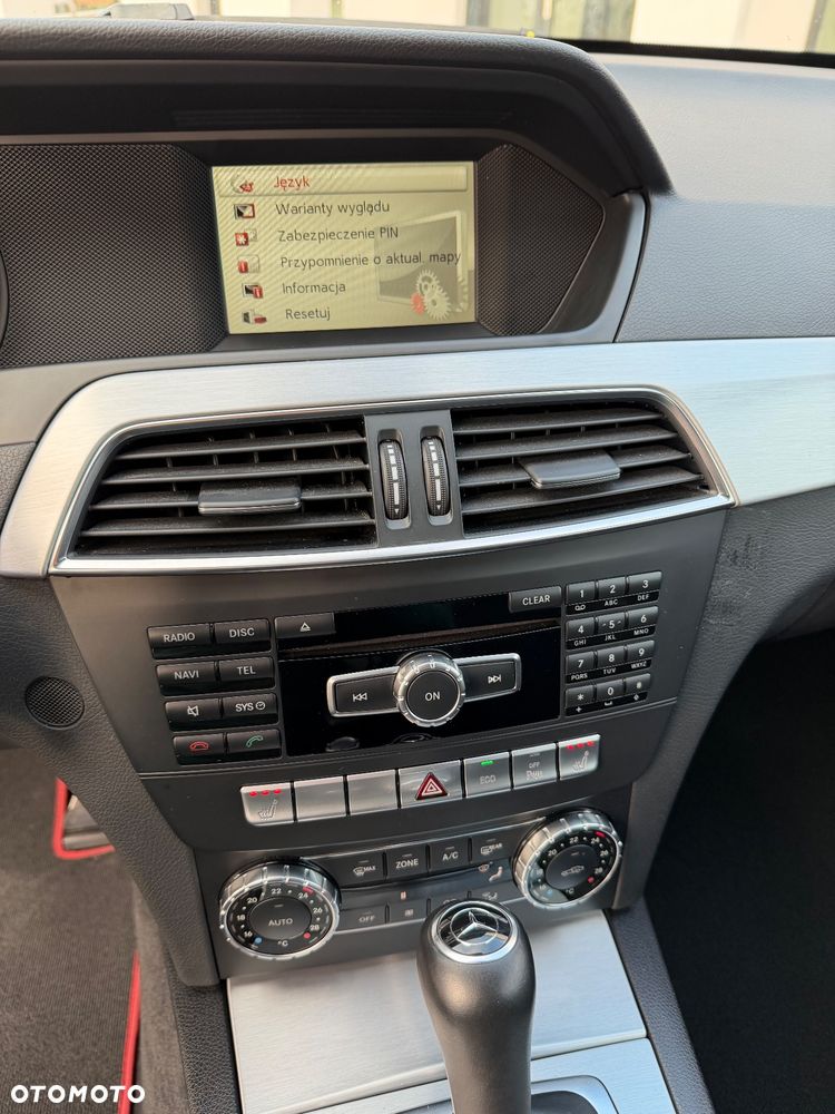 Mercedes-Benz Klasa C 200 7G-TRONIC Edition - 30