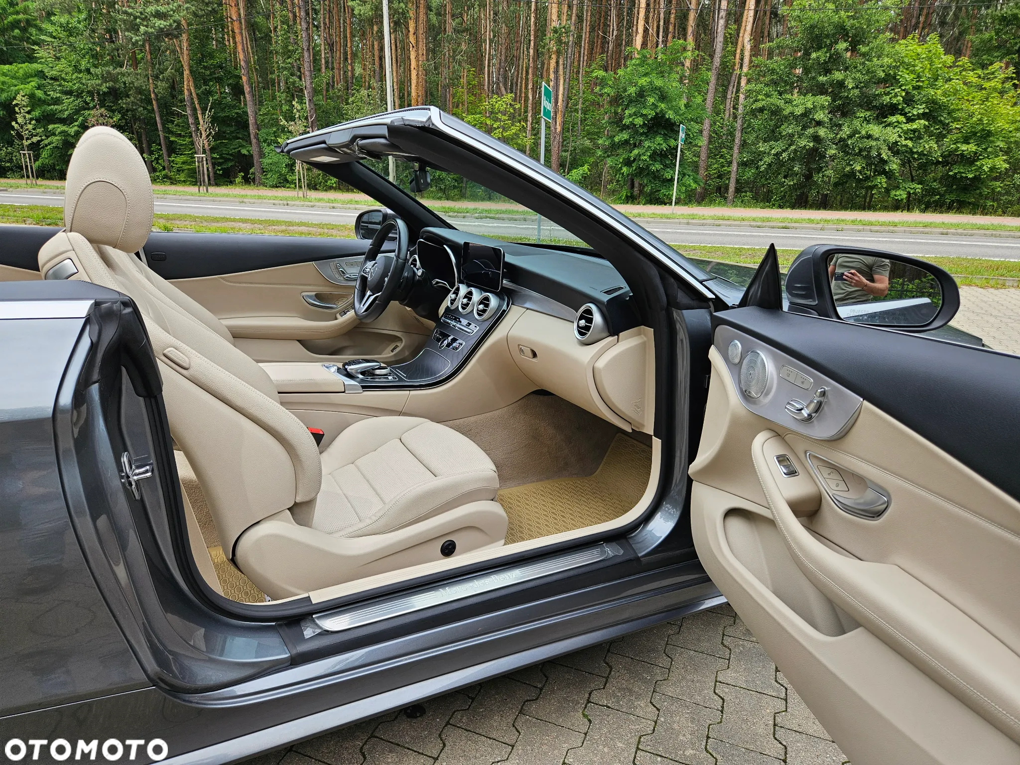 Mercedes-Benz Klasa C 300 Cabrio 4Matic 9G-TRONIC - 18